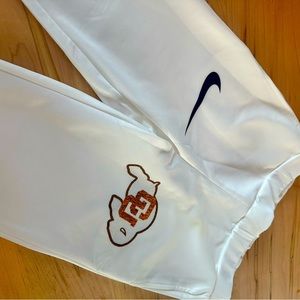 CU jogger pants, never worn, men’s M & men’s L.